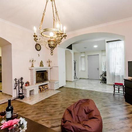 Comfortable House On Marjanishvili Тбилиси Экстерьер фото