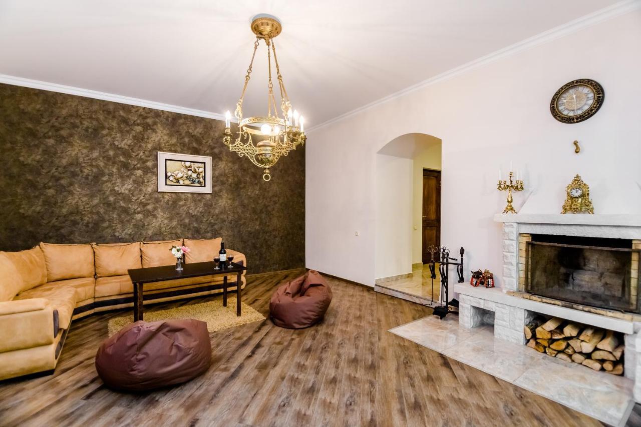 Comfortable House On Marjanishvili Тбилиси Экстерьер фото