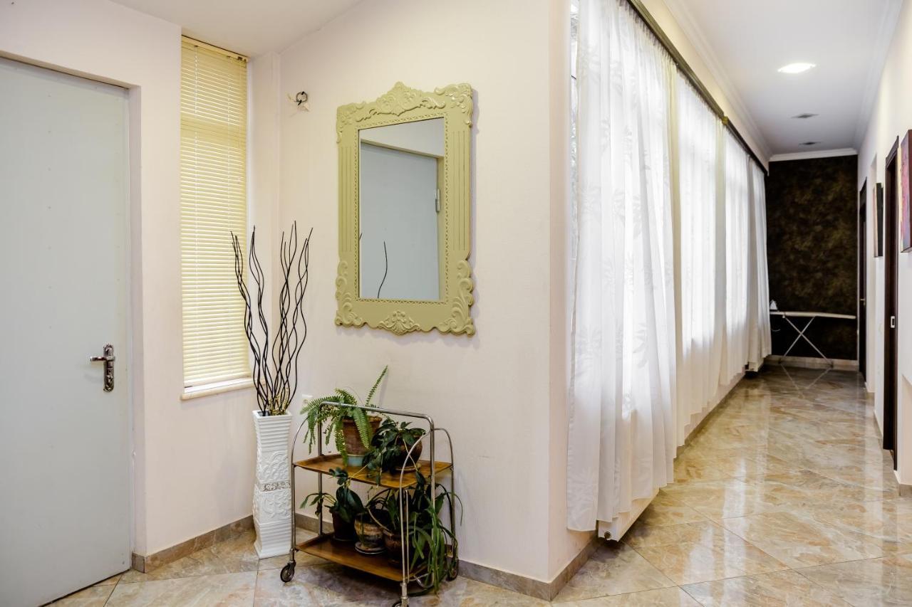 Comfortable House On Marjanishvili Тбилиси Экстерьер фото