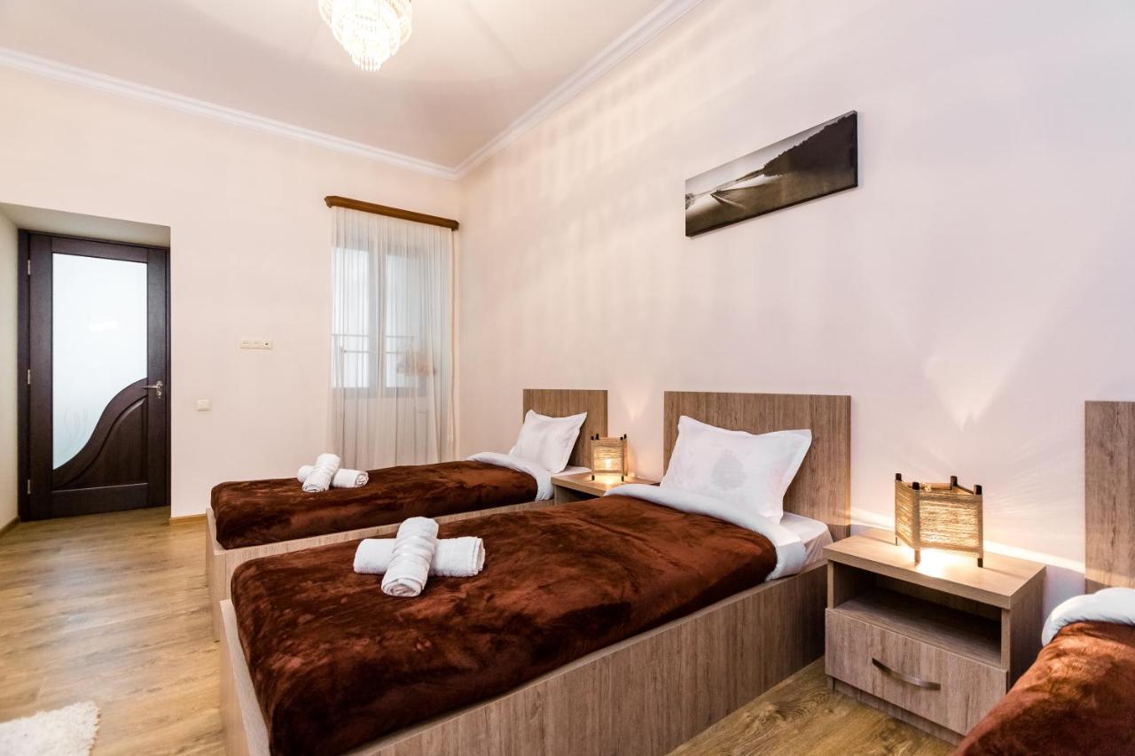 Comfortable House On Marjanishvili Тбилиси Экстерьер фото