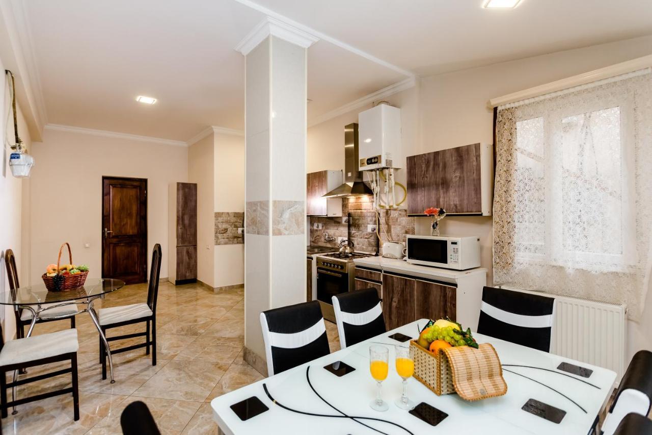 Comfortable House On Marjanishvili Тбилиси Экстерьер фото
