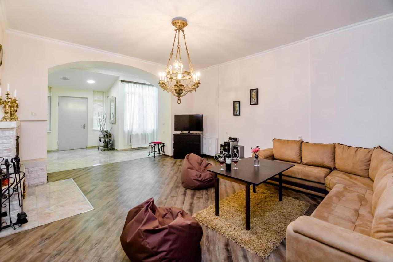 Comfortable House On Marjanishvili Тбилиси Экстерьер фото