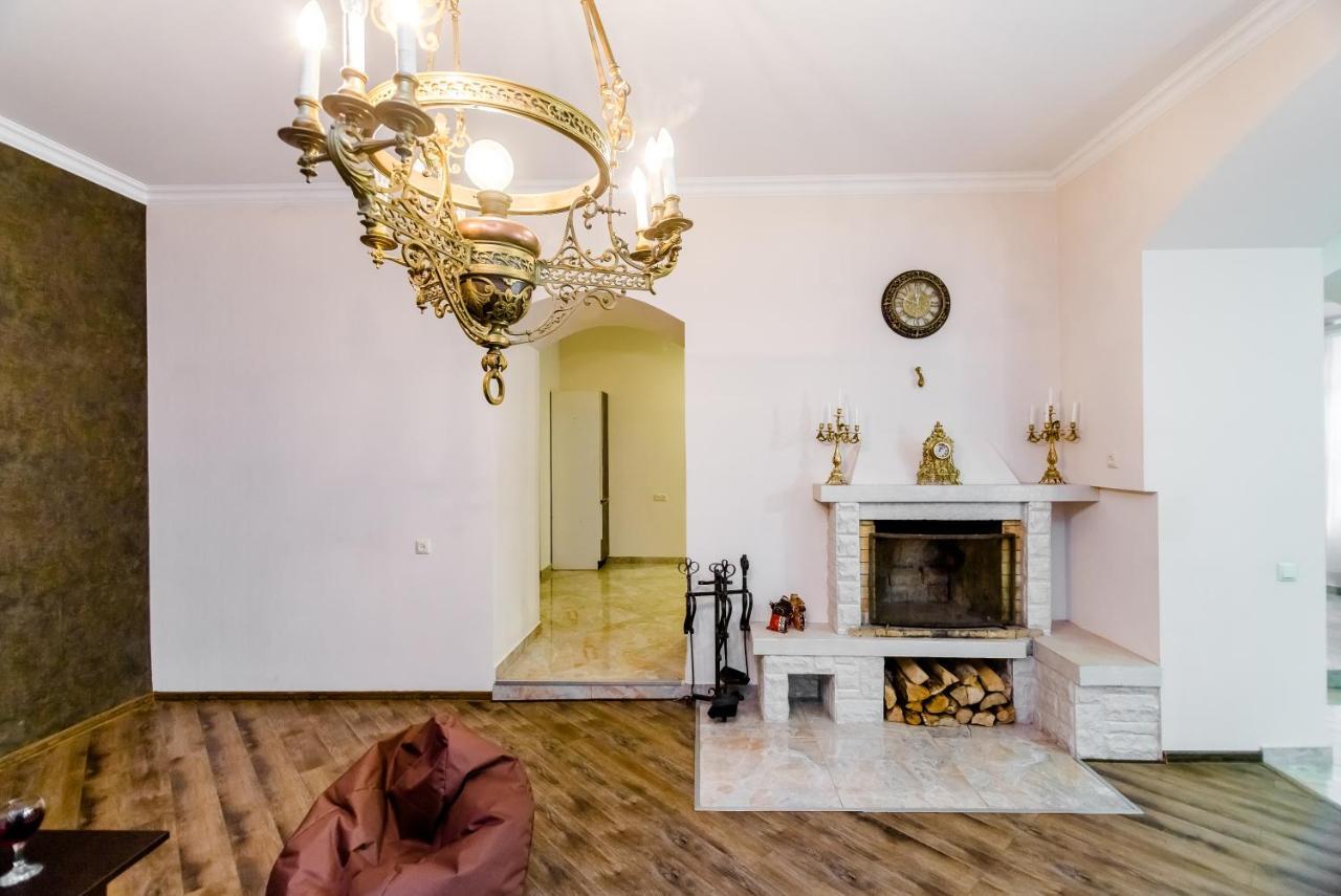 Comfortable House On Marjanishvili Тбилиси Экстерьер фото